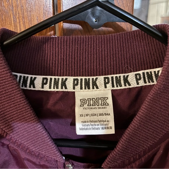 Lady’s vintage velvet blue coat. - Picture 4 of 9